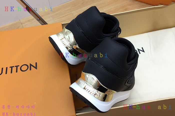 NEW 루이비통 스니커즈 신상 LV 4658019