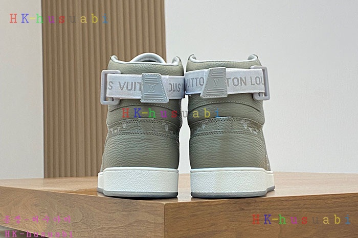 NEW 루이비통 스니커즈 신상 LV 4658022