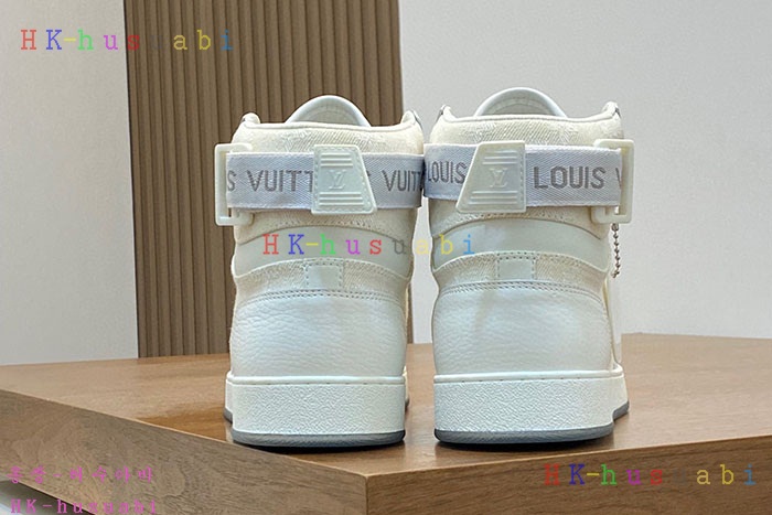NEW 루이비통 스니커즈 신상 LV 4658026
