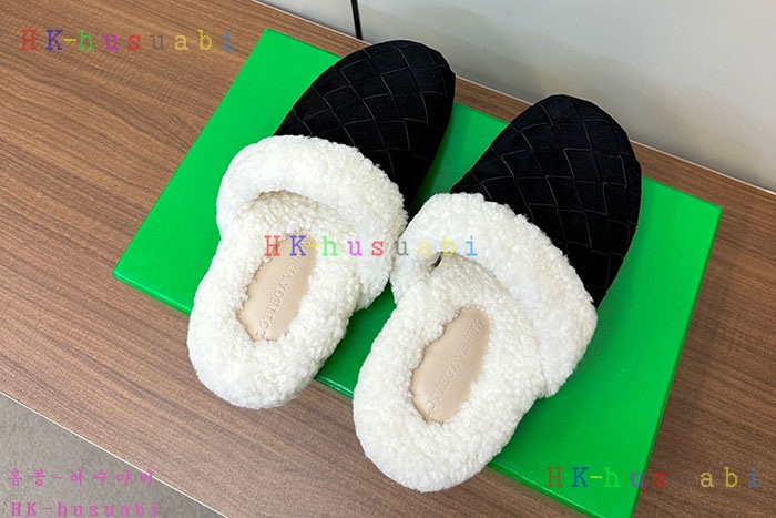 NEW 보테가베네타 슬리퍼  BV 788819
