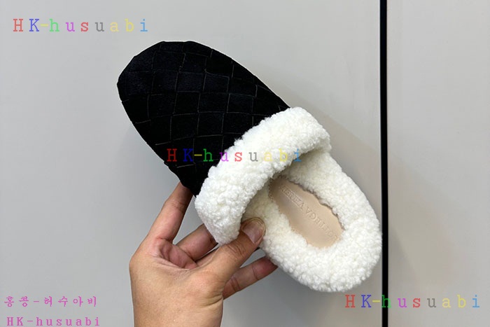 NEW 보테가베네타 슬리퍼  BV 788819
