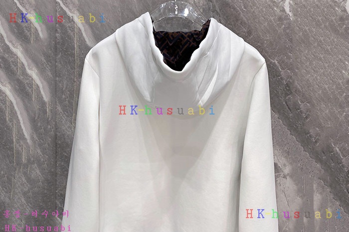 NEW 펜디 후드집업 신상 FD 9680400