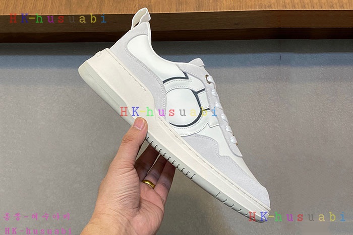 NEW 페라가모 스니커즈 신상 F 7470042
