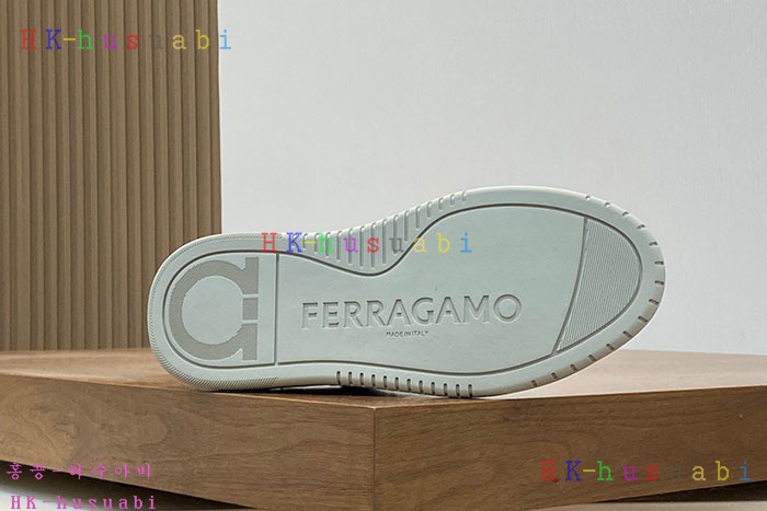 NEW 페라가모 스니커즈 신상 F 7470042