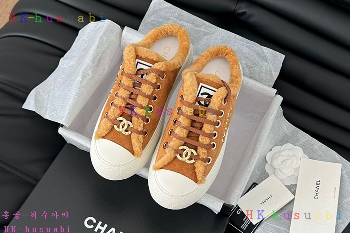 NEW 샤넬 스니커즈 신상 C 228131