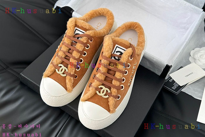 NEW 샤넬 스니커즈 신상 C 228131