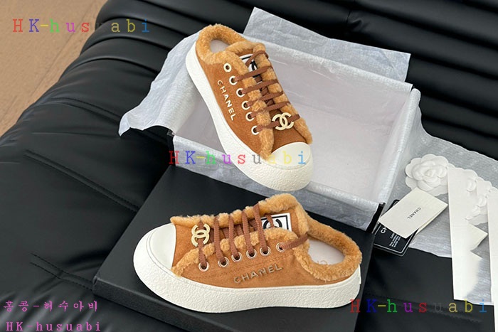 NEW 샤넬 스니커즈 신상 C 228131