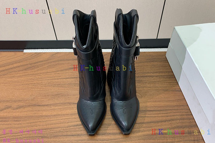 NEW 지방시 부츠 신상 GV 690085