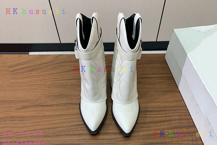 NEW 지방시 부츠 신상 GV 690086