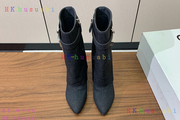NEW 지방시 부츠 신상 GV 690092