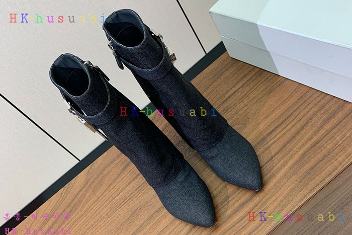 NEW 지방시 부츠 신상 GV 690092