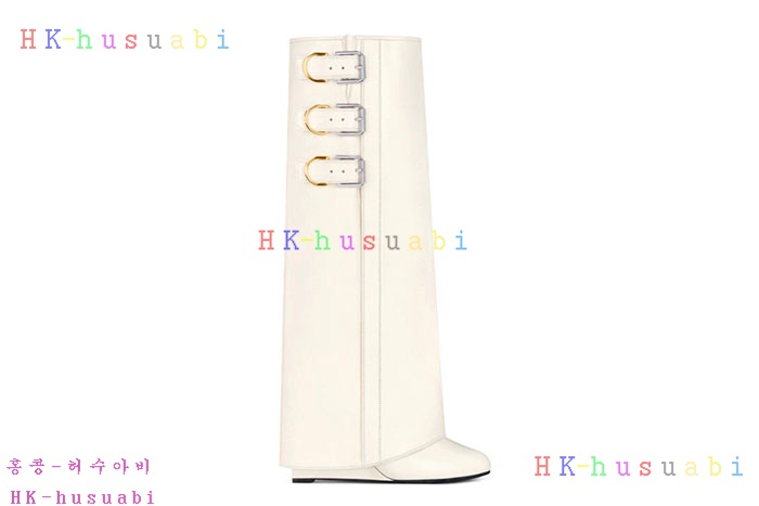 NEW 지방시 부츠 신상 GV 690102