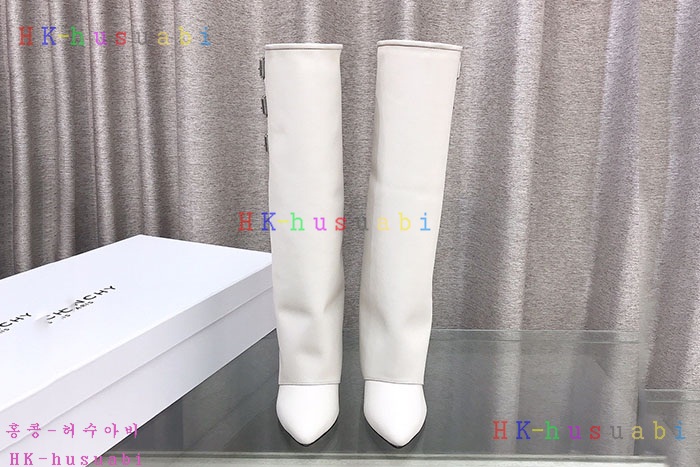 NEW 지방시 부츠 신상 GV 690102