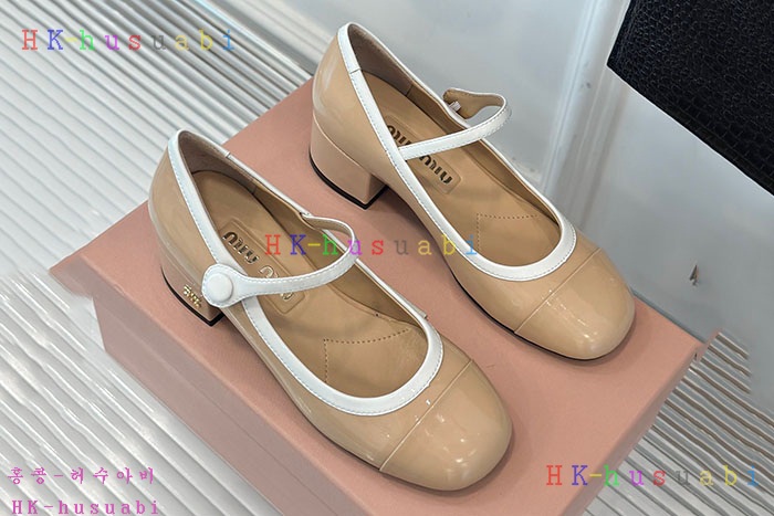 NEW 미우미우 신발 신상 MU 889009