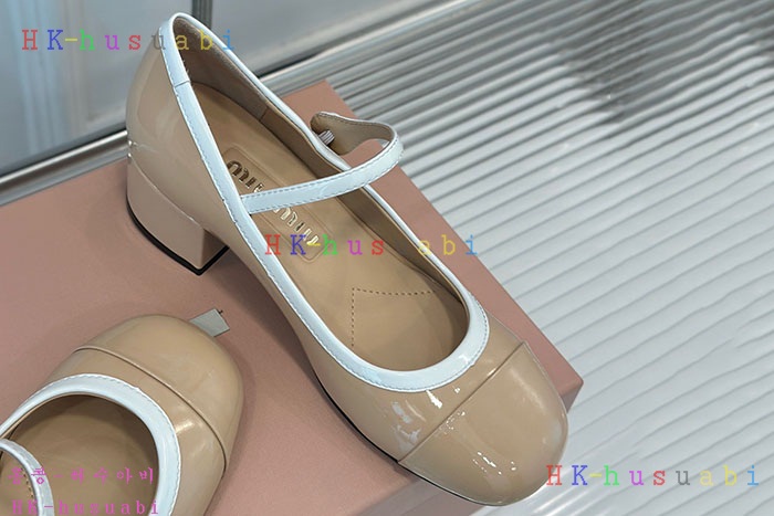 NEW 미우미우 신발 신상 MU 889009