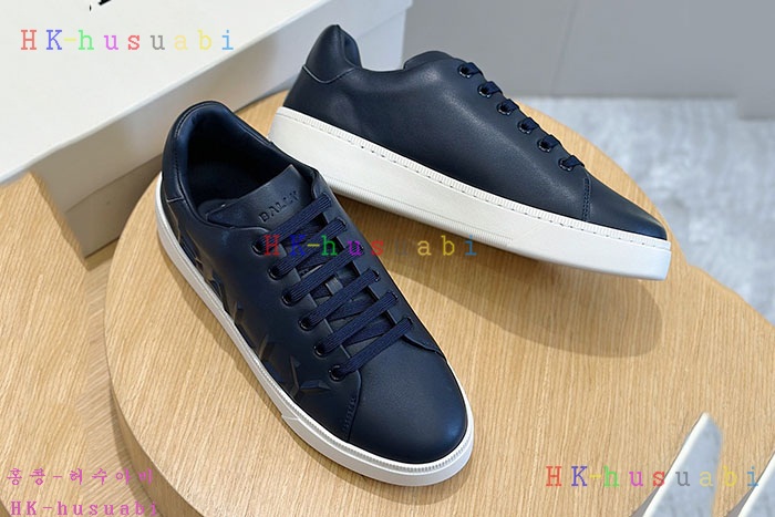 NEW 발리 스니커즈 신상 B 558604