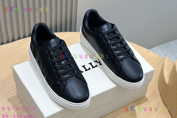 NEW 발리 스니커즈 신상 B 558601