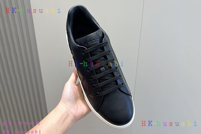 NEW 발리 스니커즈 신상 B 558601