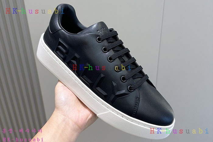 NEW 발리 스니커즈 신상 B 558601