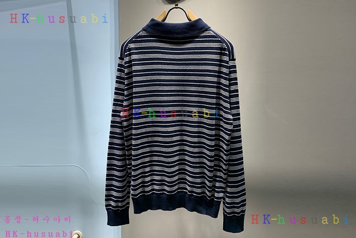 NEW 미우미우 긴팔티 신상 MU 6224703