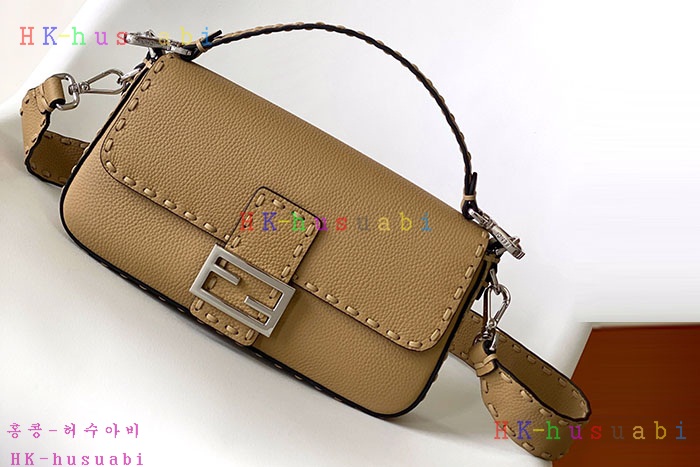 ★미러급★펜디 바게트  백 8BR600-3