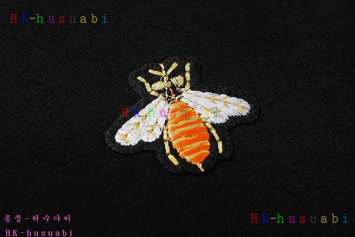 NEW 디올 반팔티 신상 DR 695551