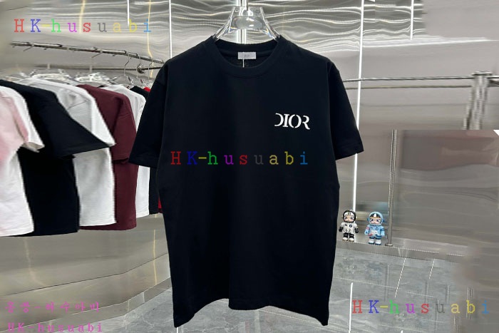 NEW 디올 반팔티 신상 DR 695543