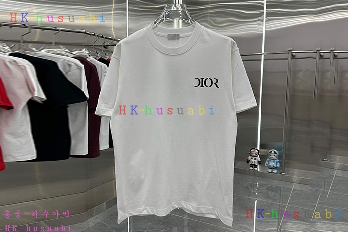 NEW 디올 반팔티 신상 DR 695544