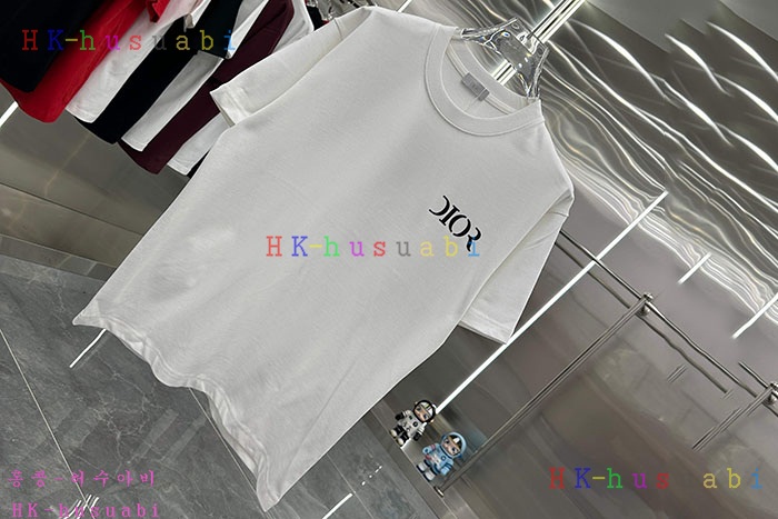 NEW 디올 반팔티 신상 DR 695544