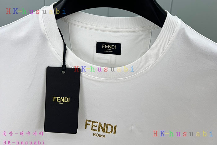 NEW 펜디 반팔티 신상 FD 668014