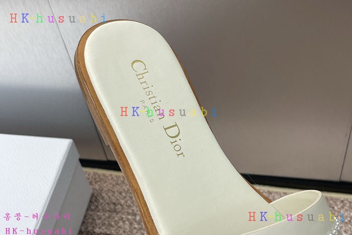 NEW 디올 신발 신상 DR 2888010
