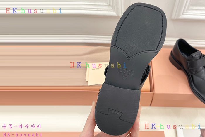 NEW 미우미우 신발 신상 MU 5833004