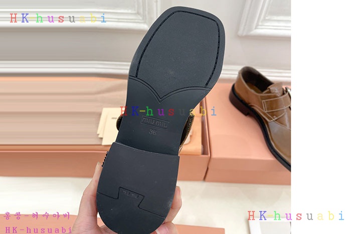 NEW 미우미우 신발 신상 MU 5833006