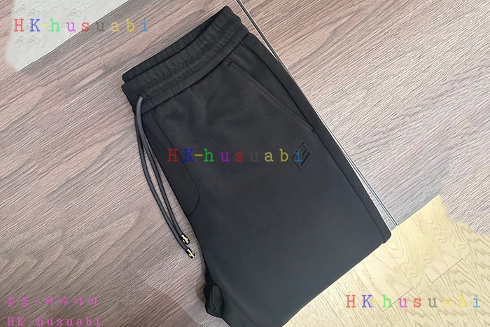 NEW 펜디 츄리닝바지 신상 FD 350600