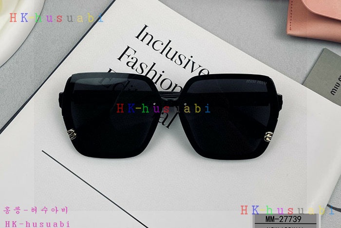 NEW 미우미우 선글라스 신상 M 8857090