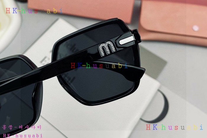 NEW 미우미우 선글라스 신상 M 8857090