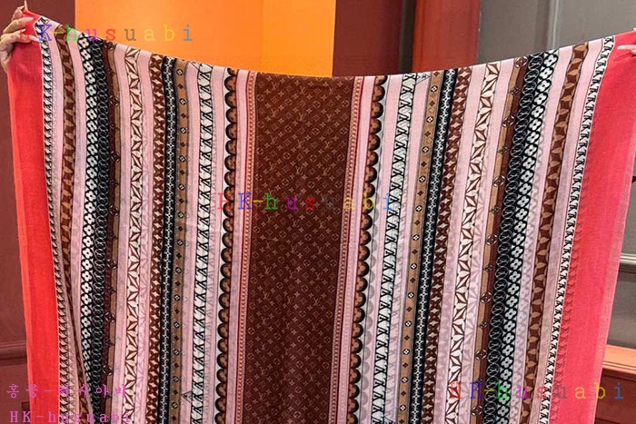 NEW 루이비통 스카프 신상 LV 1799517