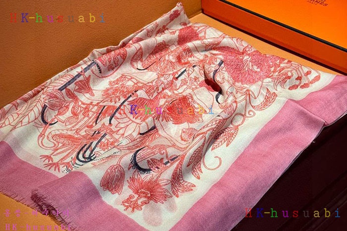NEW 에르메스 스카프 신상 H 2855872