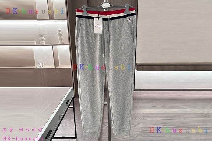 NEW 몽클레어 바지 신상 M 6570010