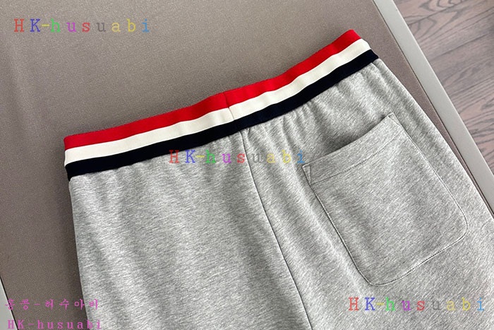 NEW 몽클레어 바지 신상 M 6570010