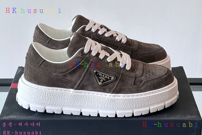 NEW 프라다 스니커즈 신상 P 986647