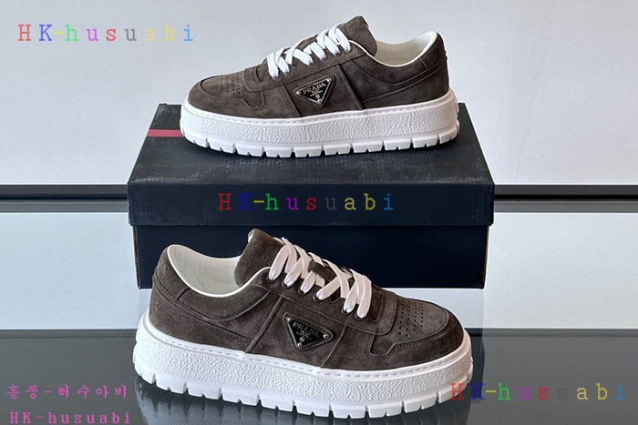 NEW 프라다 스니커즈 신상 P 986647