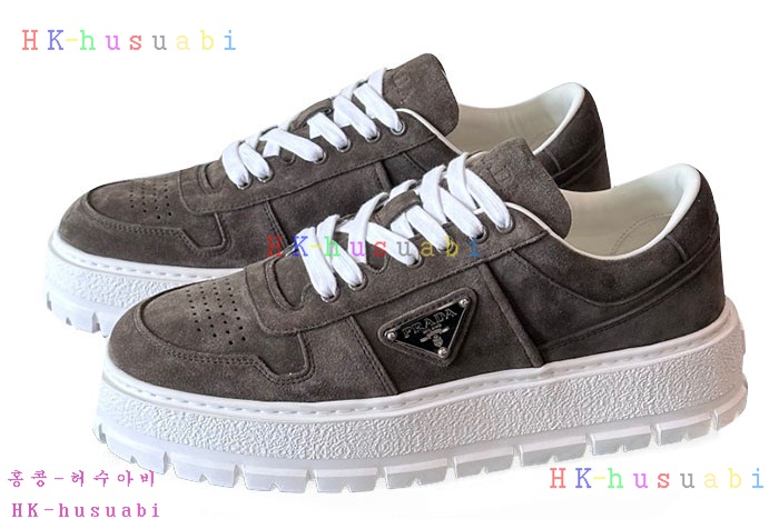 NEW 프라다 스니커즈 신상 P 986647