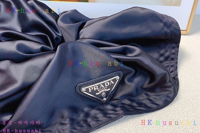 NEW 프라다 헤어밴드 신상 P 1450011