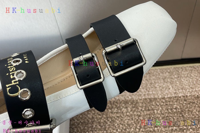 NEW 디올 신발 신상 DR 5344505
