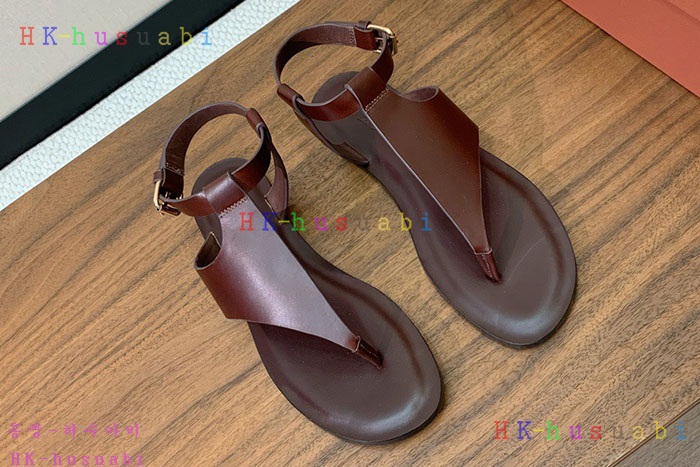 NEW 로로피아나 샌들 신상 L 8858013
