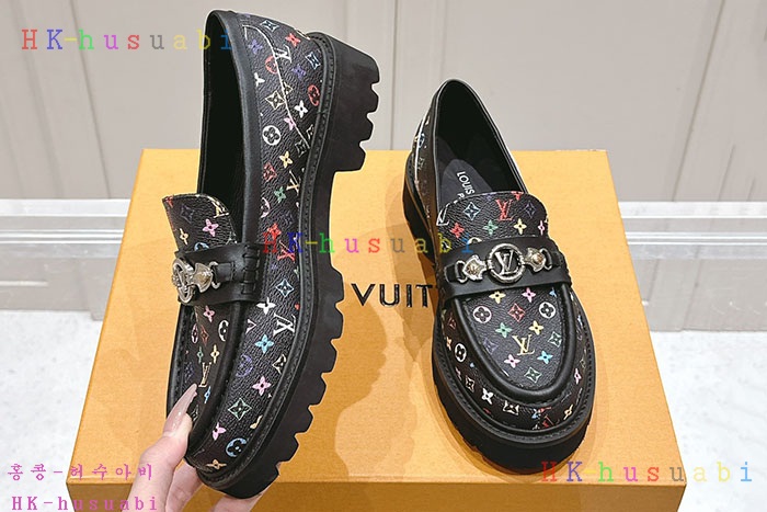 NEW 루이비통 로퍼 신상 LV 6858011