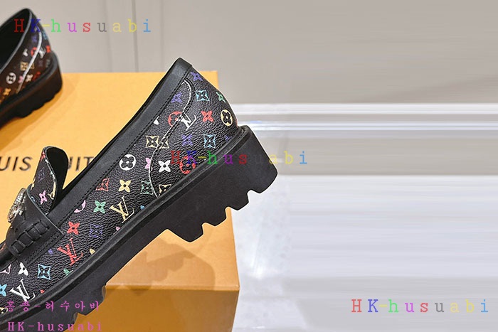 NEW 루이비통 로퍼 신상 LV 6858011