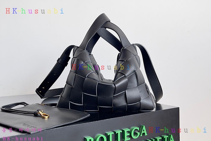 ★미러급★보테가베네타 스몰 볼링 카세트 755132-4