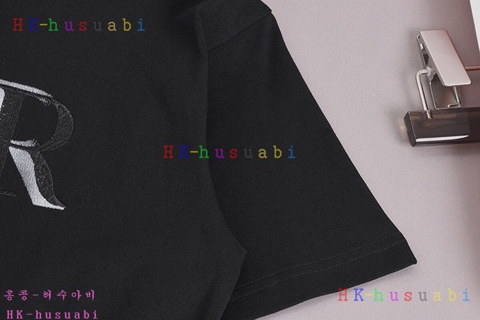 NEW 스톤 아일랜드 반팔티 신상 ST 9885701